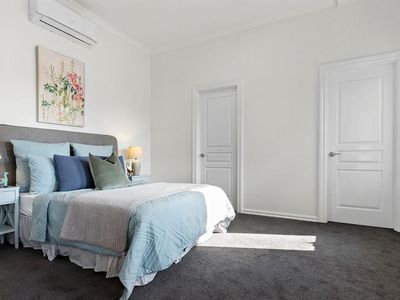 276A WAVERLEY ROAD, Mount Waverley