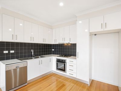 5/7 Gladstone Parade, Glenroy
