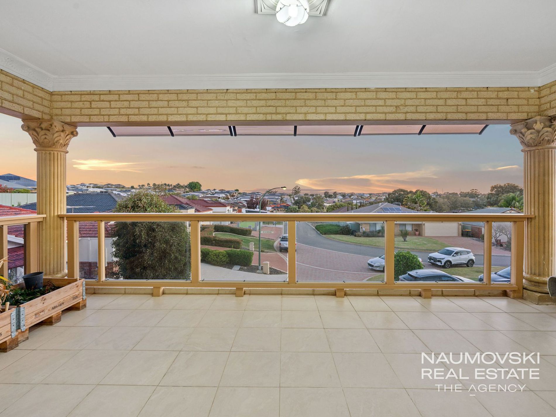 12 Meadowbank Way, Landsdale