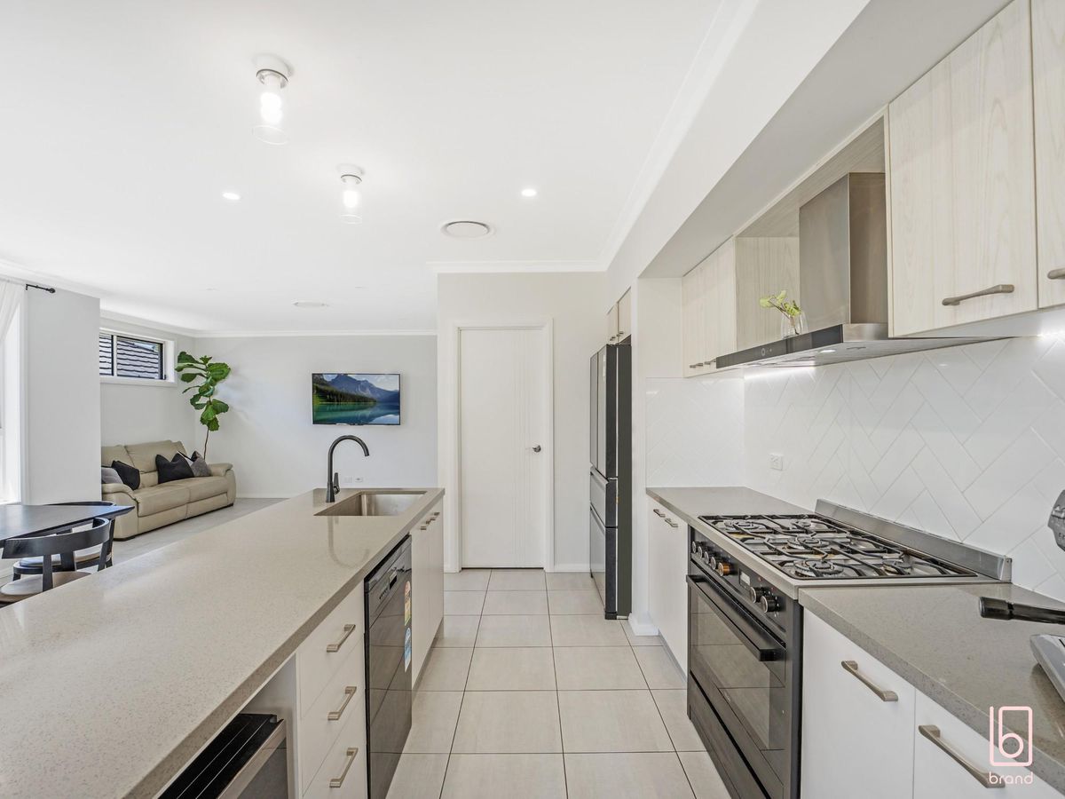 18 Eleanor Close, Hamlyn Terrace