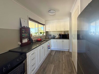 34 Jackson Avenue, Moranbah