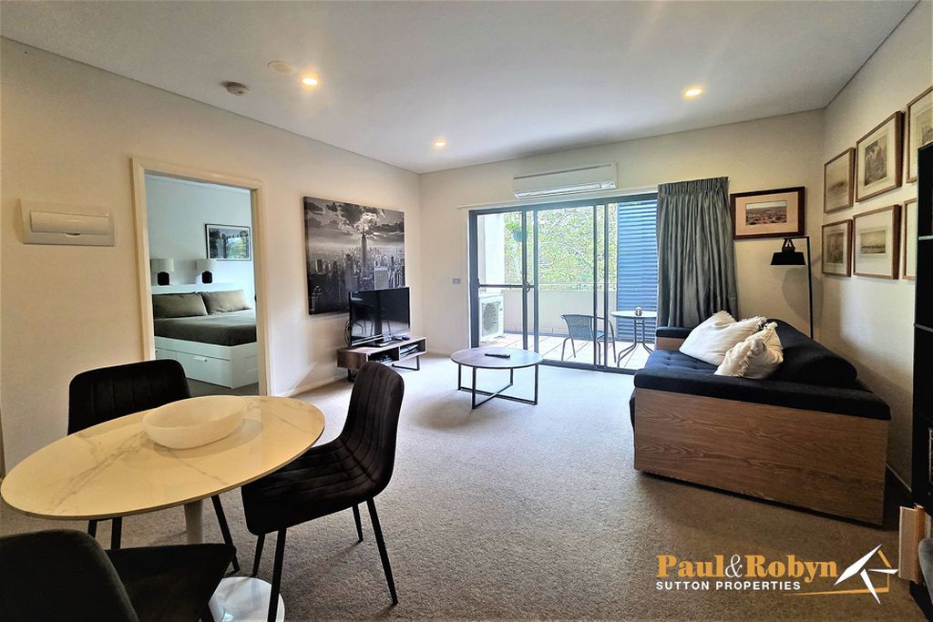 32 / 29 State Circle, Deakin