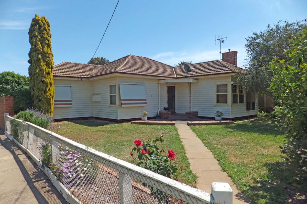 8 Saunders Street, Kyabram