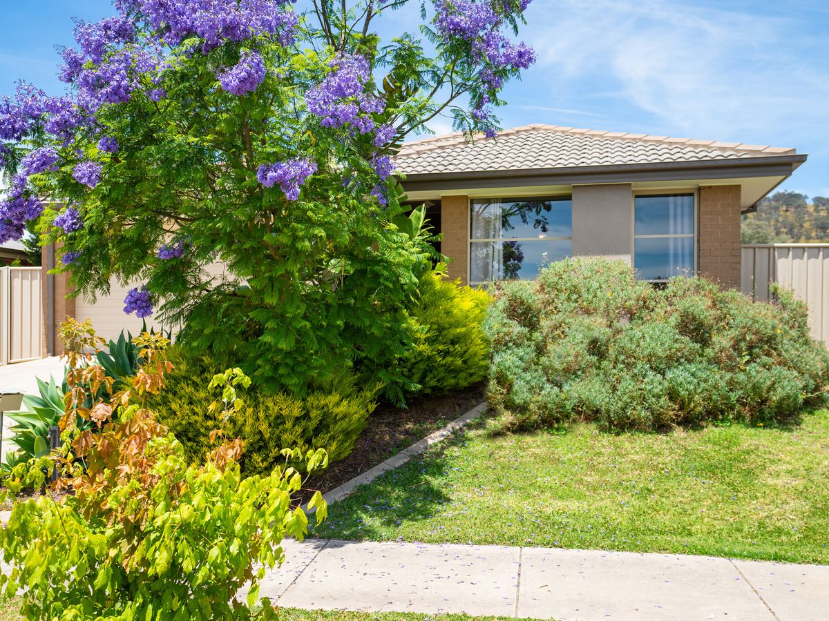 5 MACKEY STREET, Wodonga sellbuyrent