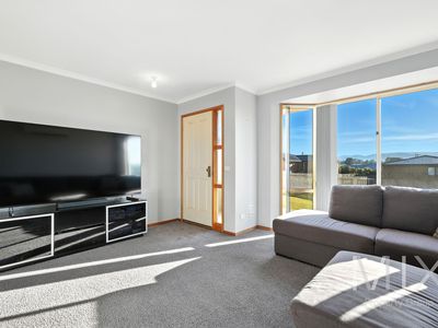 12 Melissa Street, Brighton