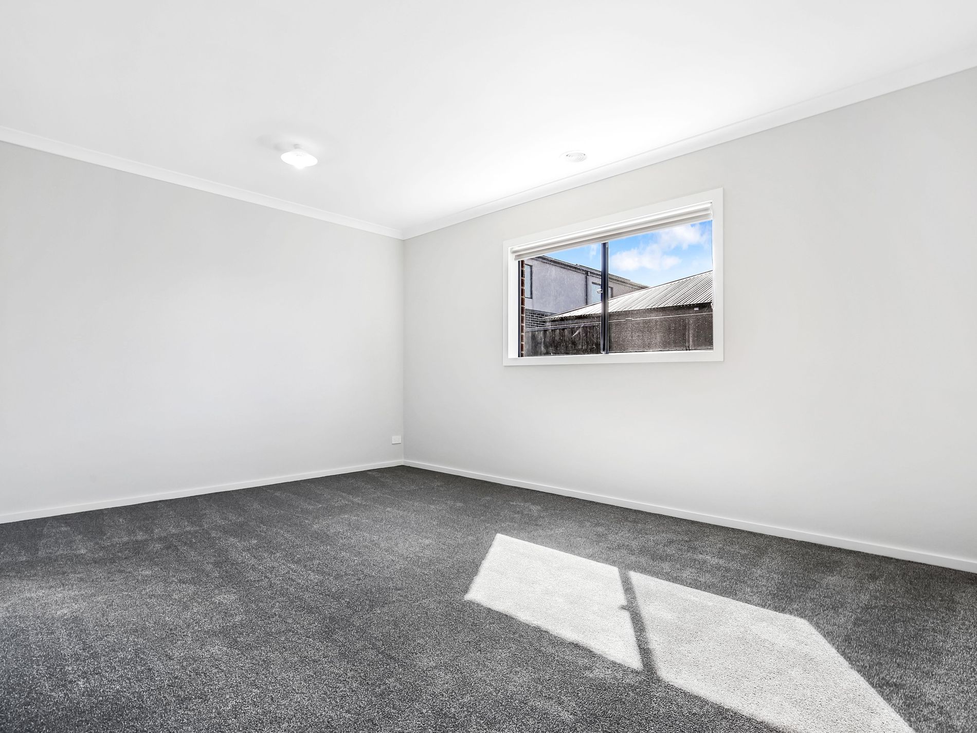 39 Tecoma Street, Manor Lakes