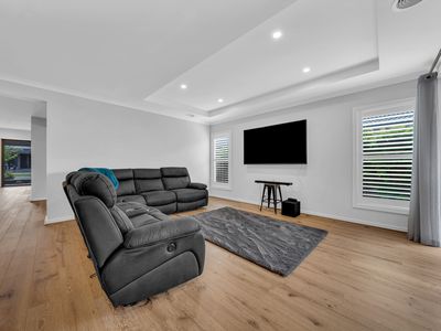 5 Stockfield Avenue, Clyde