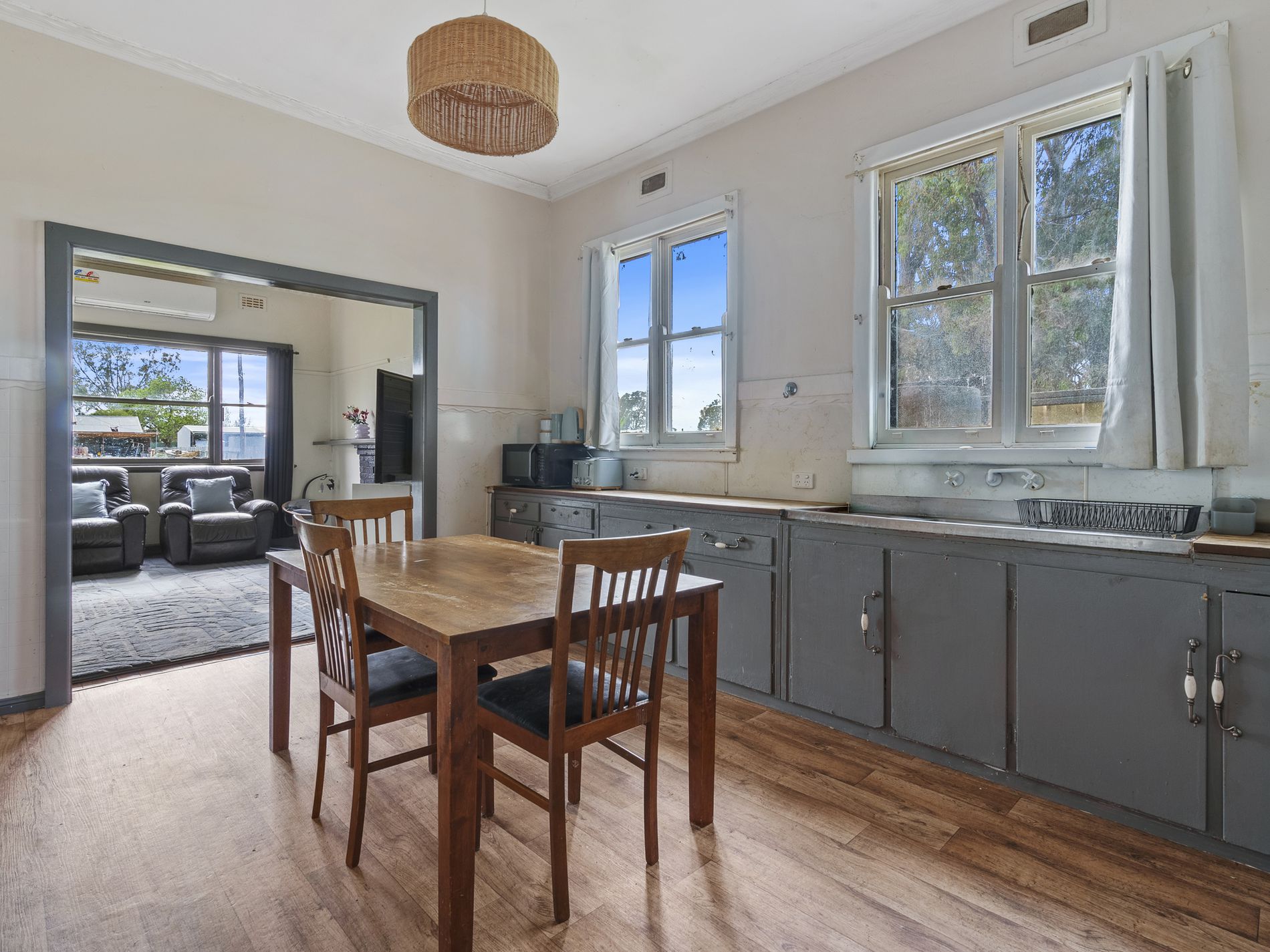 8 Osborne Street, Finley