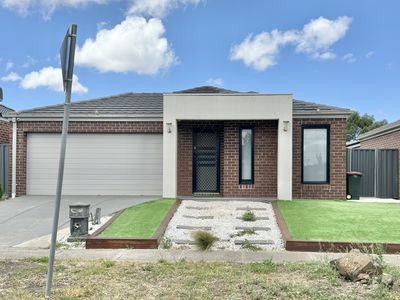 23 Lancewood Road, Manor Lakes