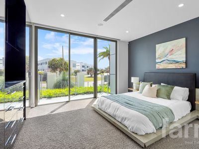 46-48 Royal Albert Crescent, Sovereign Islands