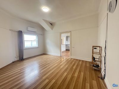 5 McBurney Avenue, Mascot