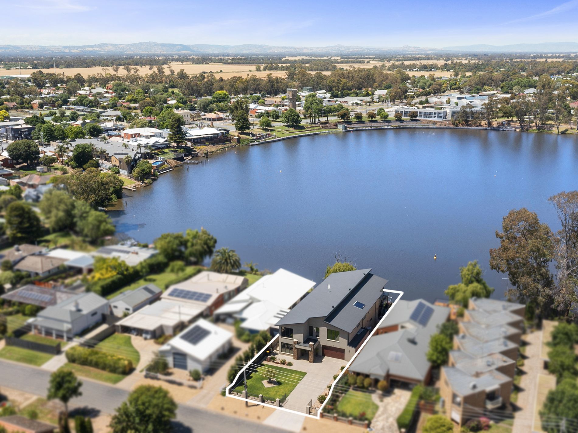 23 YOUNG STREET, Nagambie