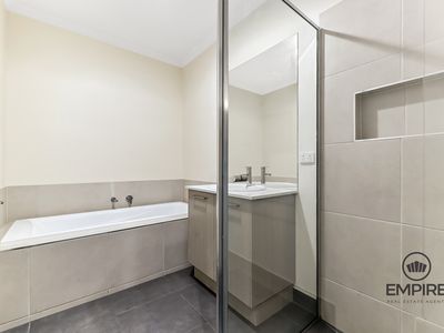 9 Pecan Gr, Clyde North
