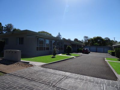 4 / 11 Leichhardt Street, Centenary Heights