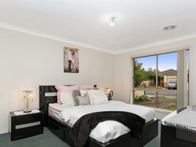 30 Emerald Circuit, Craigieburn