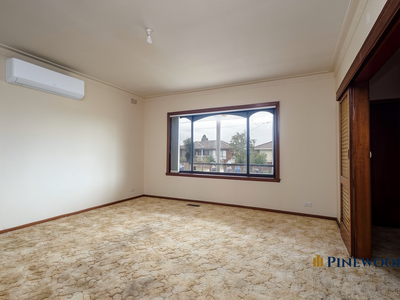 11 Brigette Court, Lalor