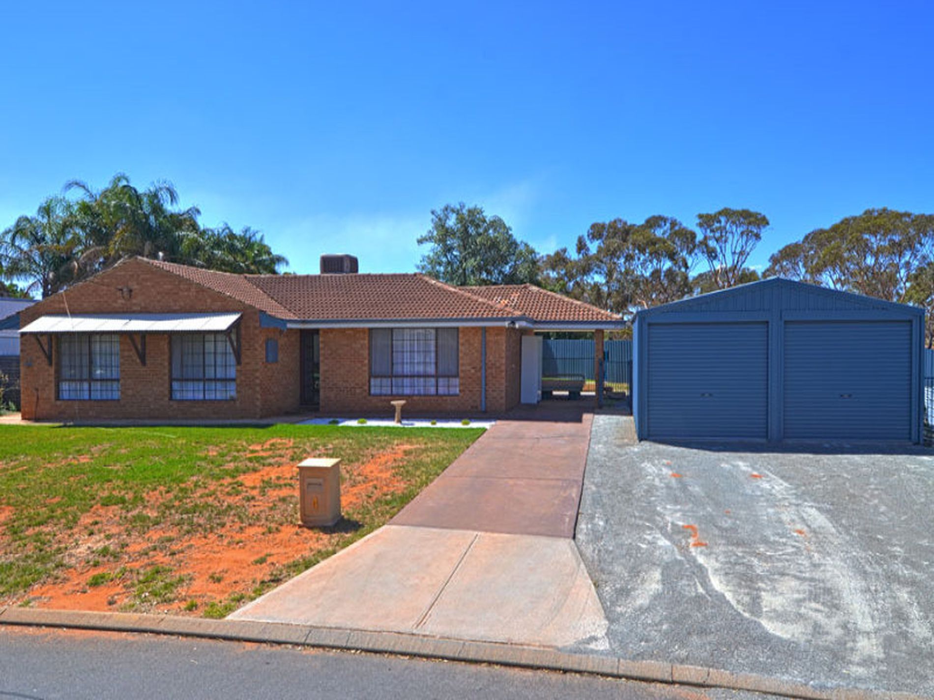 4 St John Grove, Hannans