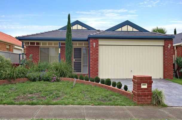 13 Foxglove Lane, Craigieburn