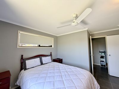 24 South Street, Urangan