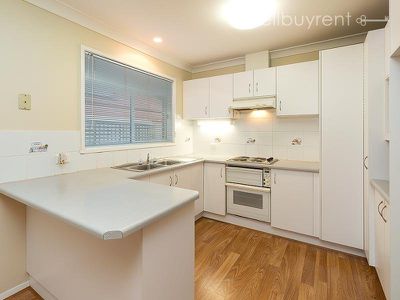 2 / 12 HARVEY COURT, Albury