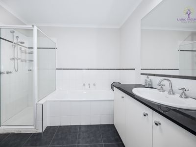 21 Emperor Parade, Tarneit