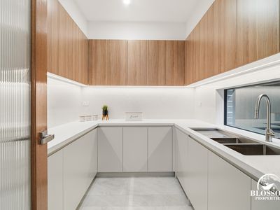 6 Bellevue Street, Riverstone