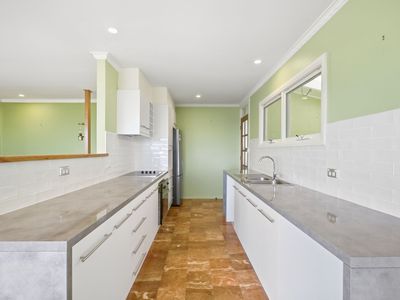 98 Carlton Beach Road, Dodges Ferry