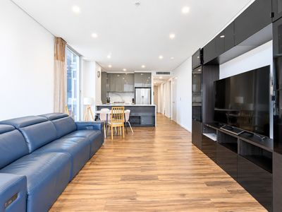 805 / 8  Rose Valley Way, Zetland