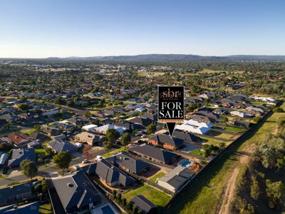 30 SILKY OAK AVENUE, Wodonga