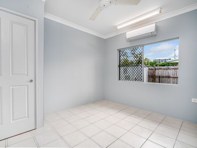 1 / 16 Smart Street, Mooroobool