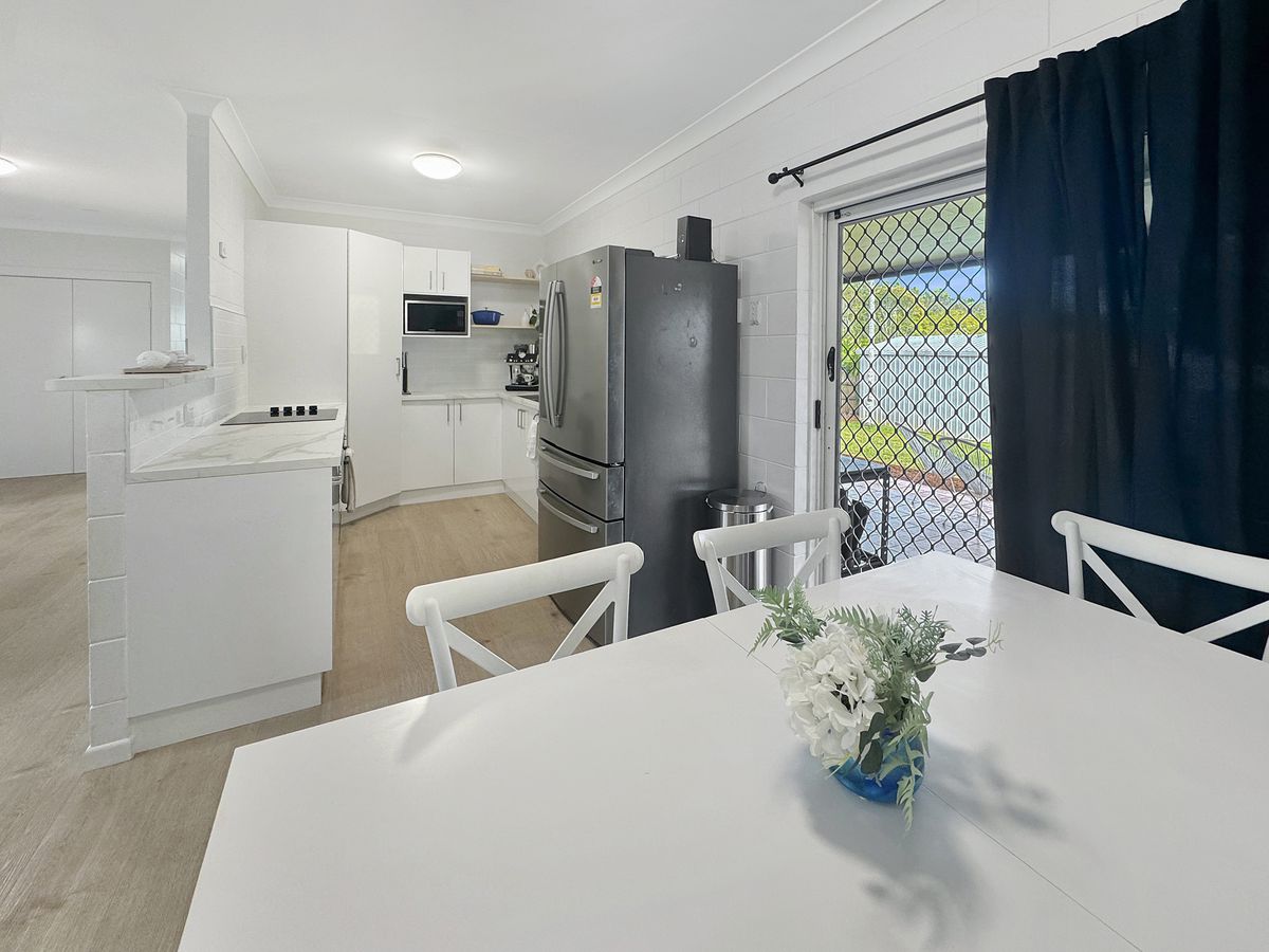 31 Danzer Drive, Atherton