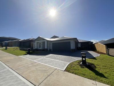 31 Arklow Cresent, Chisholm