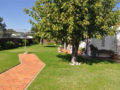 40 Elizabeth St, Forbes