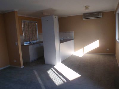 2 Monmouth Close, Albanvale
