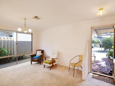 8 David Close, Osborne Park