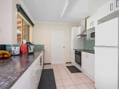 4 Shotover Place, South Kalgoorlie