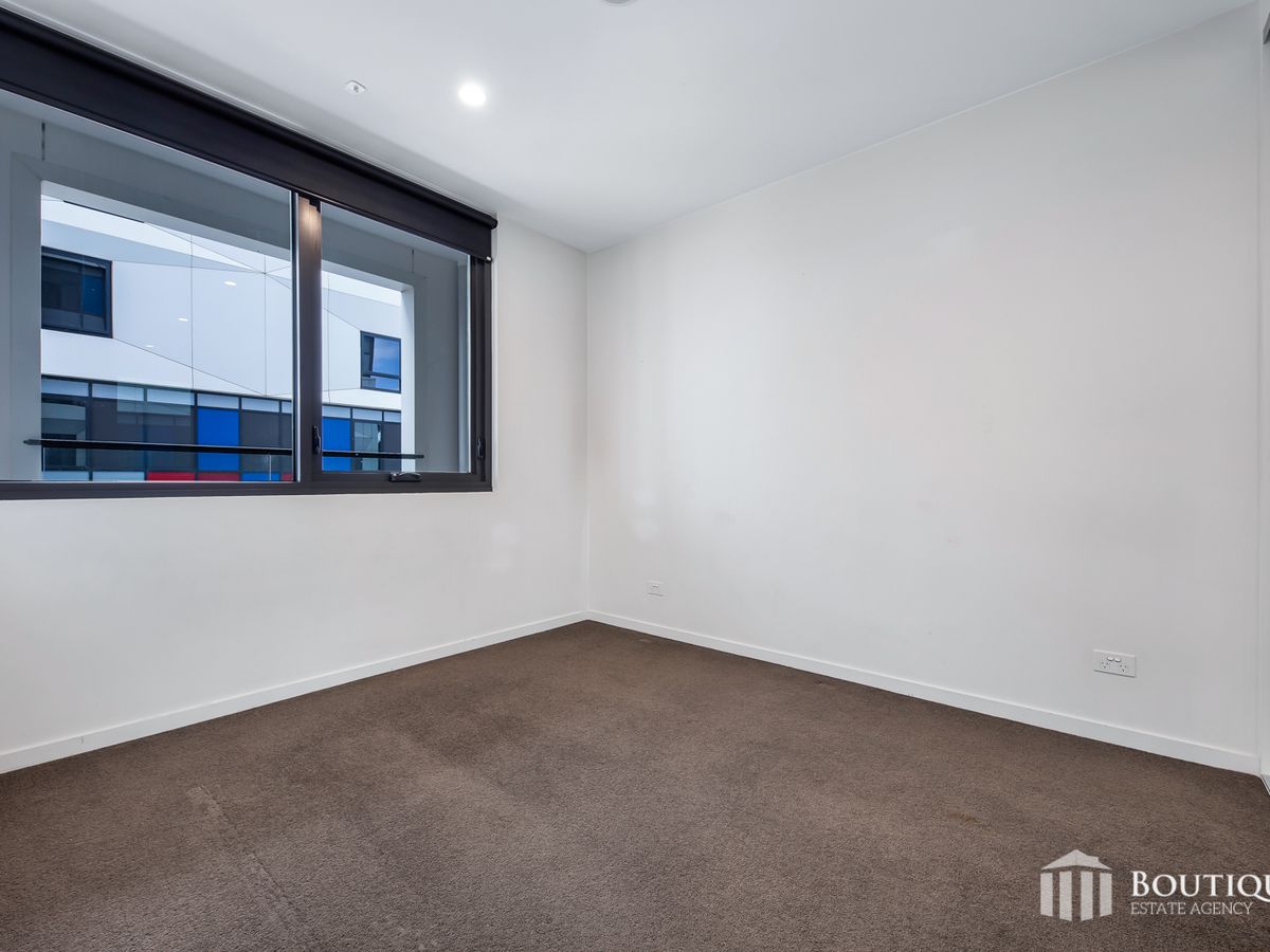 A105 / 400 Burwood Highway, Wantirna South