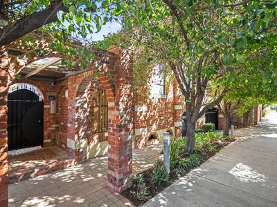 3 / 3 Greenway Street, Perth