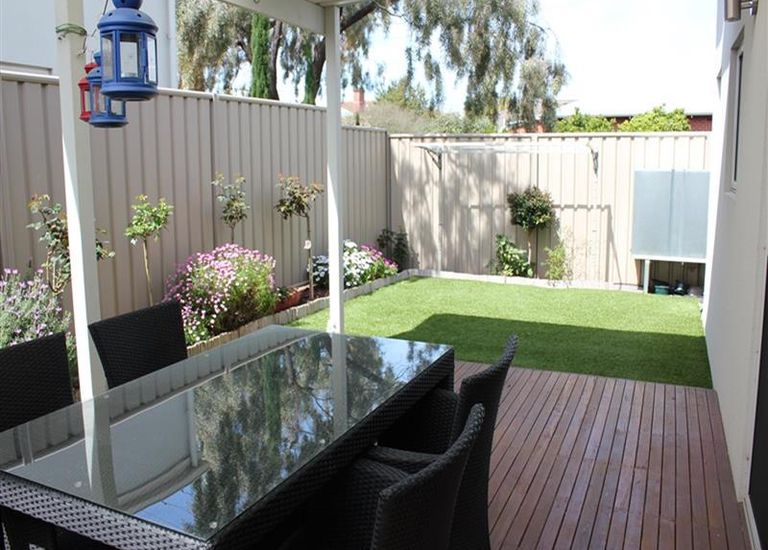 1 / 26 Old Tapleys Hill Road, Glenelg North