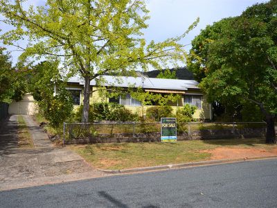 14 Mountain Avenue , Mount Beauty