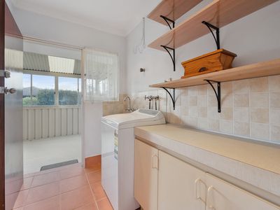 28 Lowanna Way, Armadale