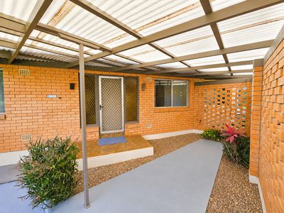 10-12 Crouch Avenue, Atherton
