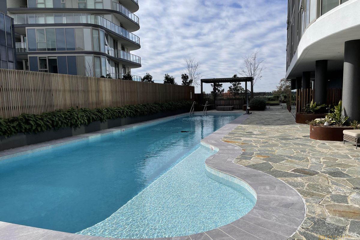 1601 / 8 Chambers Court, Epping