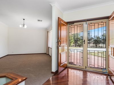 27 Limousin Place, Oakford