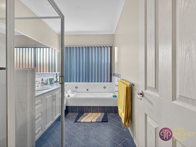 26 Regent Drive, Wannanup