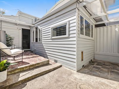 52 Barrett Street, Albert Park