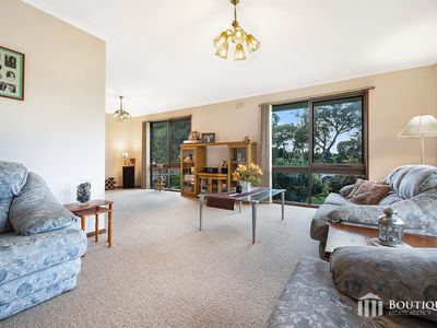 41 Grove End Road, Endeavour Hills