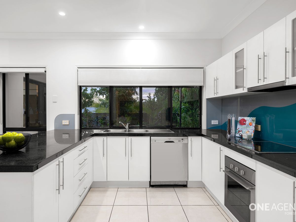 192 Lakeside Avenue, Springfield Lakes