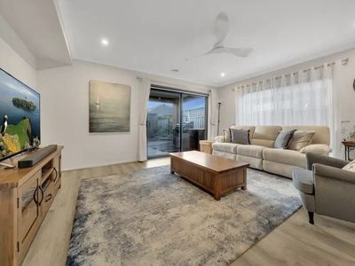 12 Atherton Way, Cranbourne West