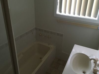 1 / 23 Osborne Parade, Warilla